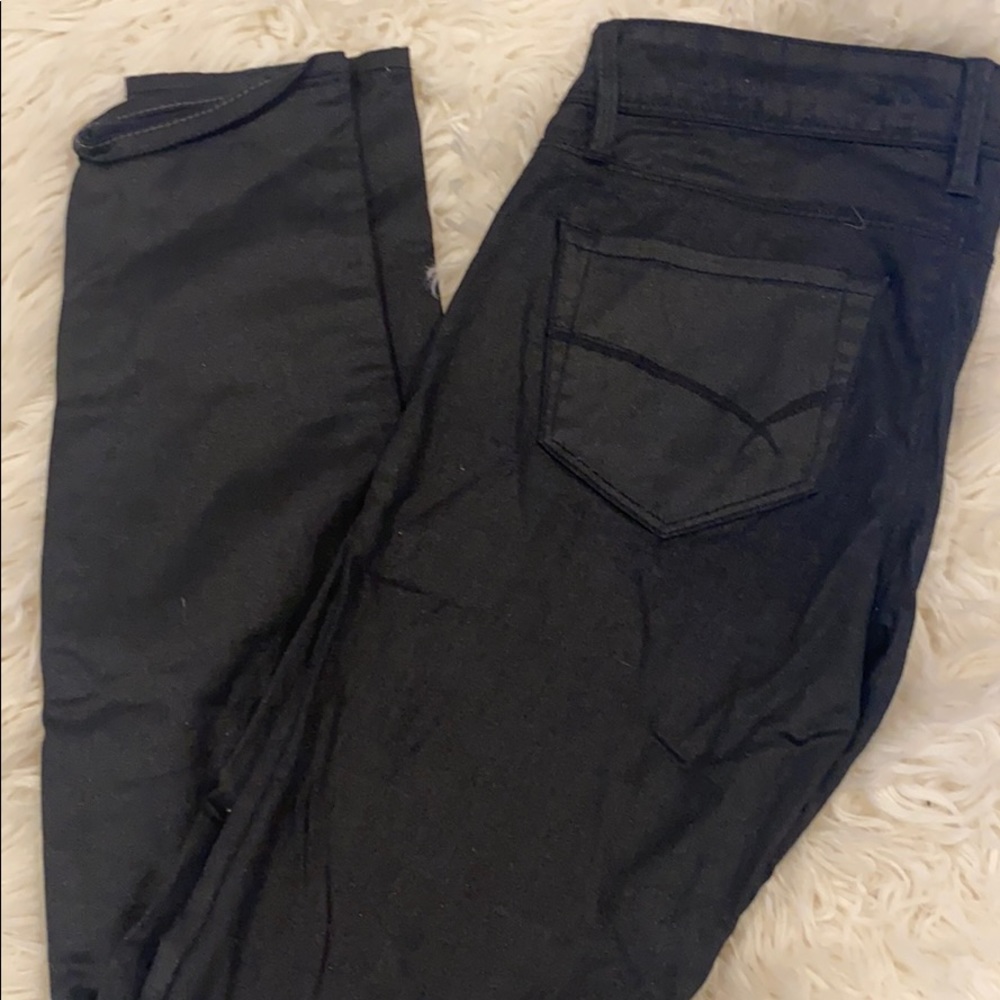 Bullhead Black CA Trading Co. jeans